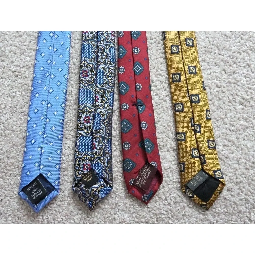 Jos A‎ Bank Tie Lot of 4 Mens 100% Silk Paisley Geometric Multicolor